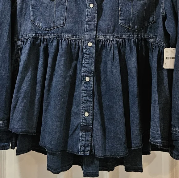 Free People Dylan Babydoll Shacket LS High Low Hem Front Pearl Snaps Blue Sm NWT - Picture 8 of 14